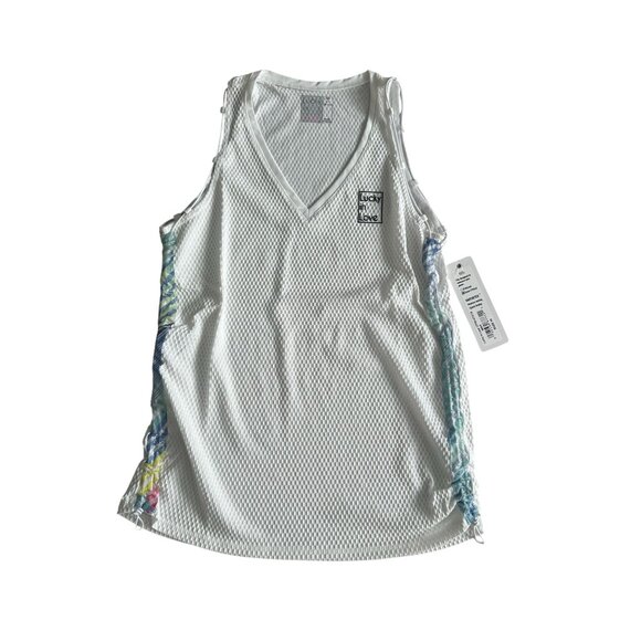 LUCKY IN LOVE White V Neck Mesh Tank Size M NEW with tags - Picture 3 of 6